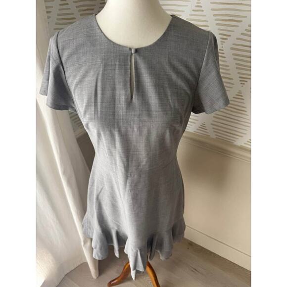 Banana Republic Size 8 Petite Business Casual Gray Light Fit Flare Ruffle Dress - Picture 6 of 6